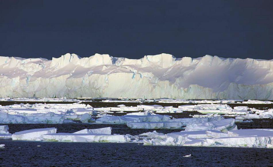 Der Totten Gletscher in der Ostantarktis ist rund 64 km lang und 32 km breit. Benannt wurde er nach einem Mitglied der ersten US-Antarktis-Expedition von Charles Wilkes. Foto: Esmee van Wijk